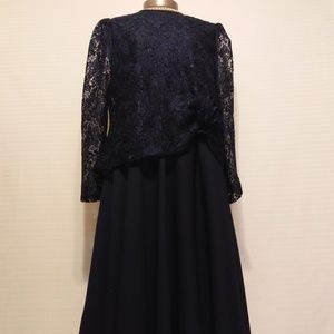 2/$20 CLOSET CLOSING DARK BLUE LACEY DRESS